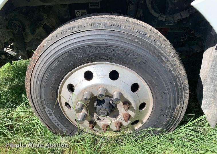 image for item EJ2890 2020 Kenworth  T880 semi truck