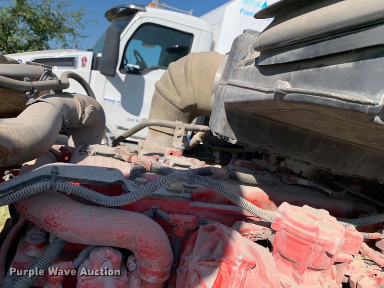 image for item EJ2891 2020 Kenworth  T880 semi truck