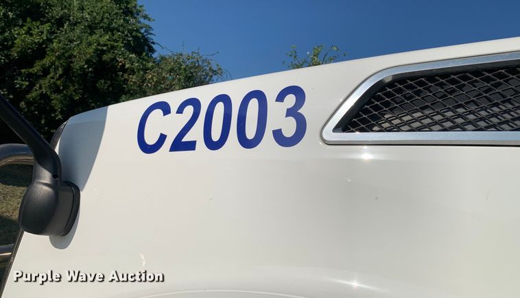 image for item EJ2892 2020 Kenworth T880 semi truck