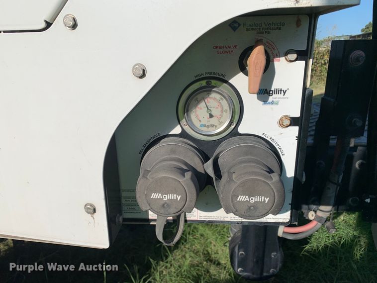 image for item EJ2892 2020 Kenworth T880 semi truck