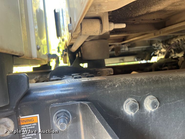 image for item EJ2893 2016 Kenworth  T880 semi truck