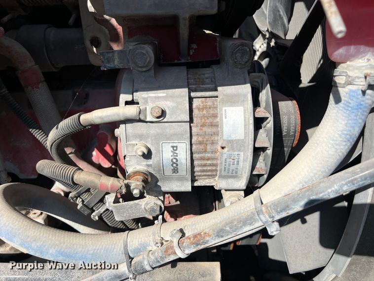 image for item EJ2894 2016 Kenworth  T880 semi truck