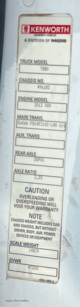 image for item EJ2896 2016 Kenworth  T880 semi truck