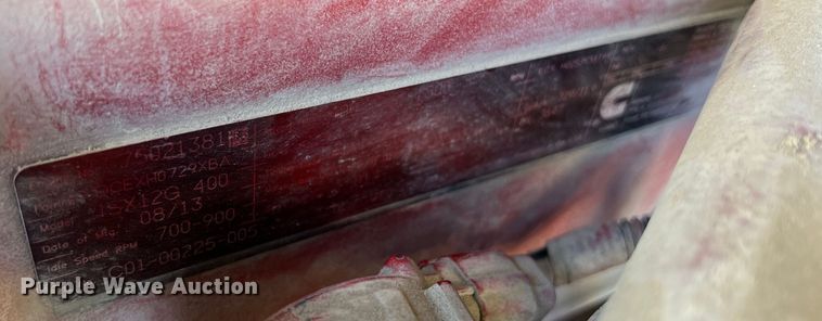 image for item EJ2897 2016 Kenworth  T880 semi truck