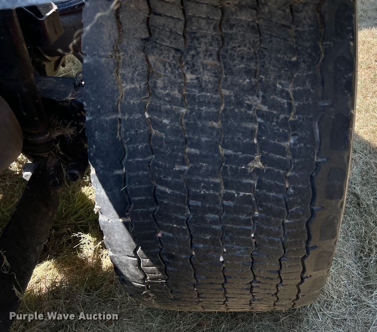 image for item EJ2898 2016 Kenworth T880 semi truck