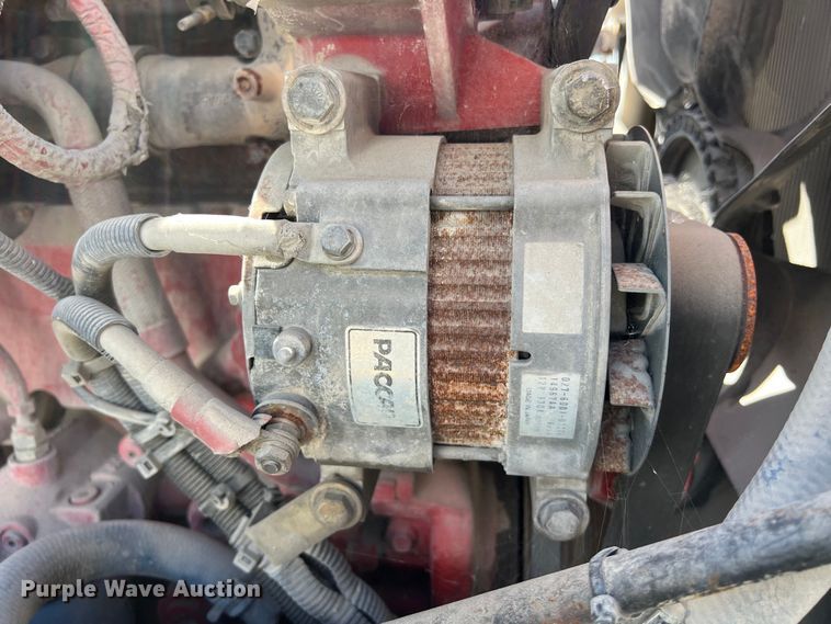 image for item EJ2899 2016 Kenworth T880 semi truck