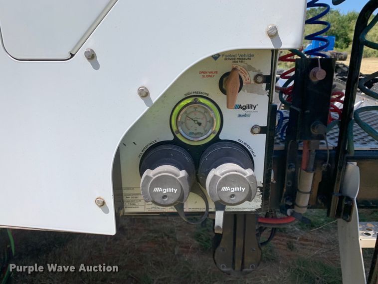 image for item EJ2901 2020 Kenworth  T880 semi truck