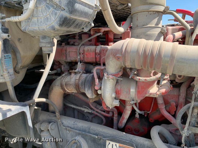 image for item EJ2901 2020 Kenworth  T880 semi truck