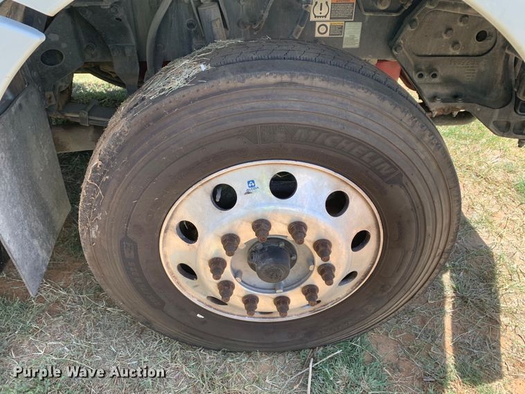 image for item EJ2901 2020 Kenworth  T880 semi truck