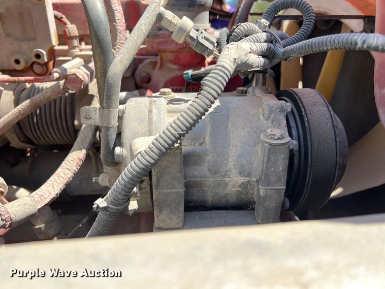 image for item EJ2902 2016 Kenworth T880 semi truck