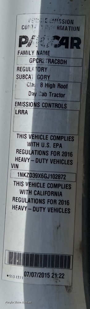 image for item EJ2902 2016 Kenworth T880 semi truck