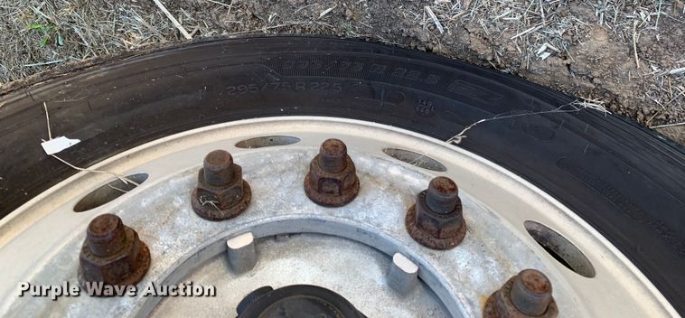 image for item EJ2904 2020 Kenworth  T880 semi truck