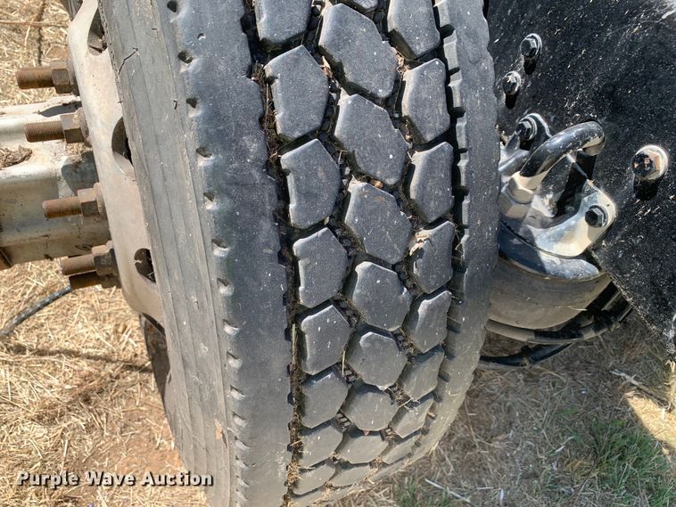 image for item EJ2904 2020 Kenworth  T880 semi truck