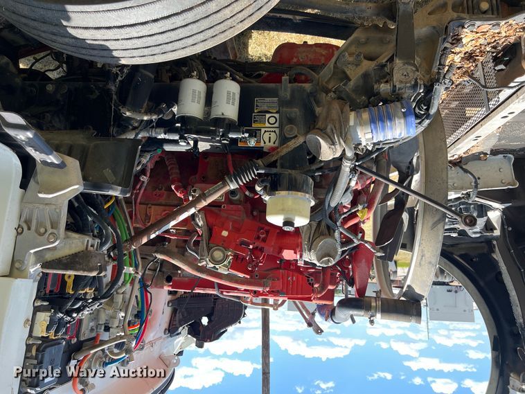 image for item EJ2906 2016 Kenworth T880 semi truck