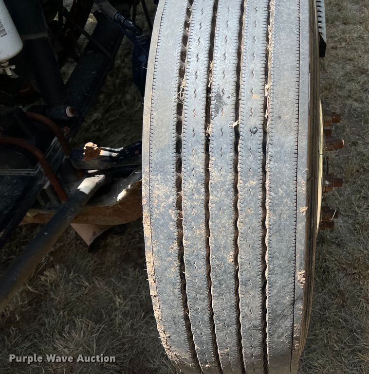 image for item EJ2906 2016 Kenworth T880 semi truck