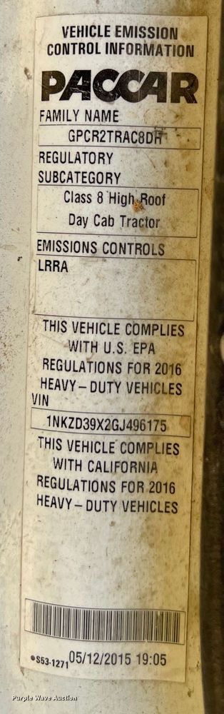 image for item EJ2906 2016 Kenworth T880 semi truck