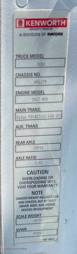 image for item EJ2909 2016 Kenworth  T880 semi truck