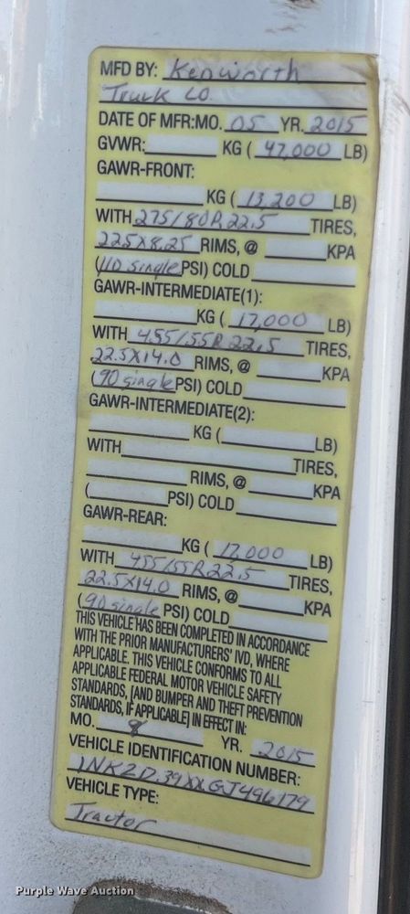 image for item EJ2909 2016 Kenworth  T880 semi truck