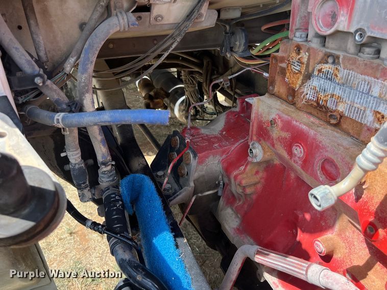 image for item EJ2911 2015 Kenworth  T600 truck cab and chassis 