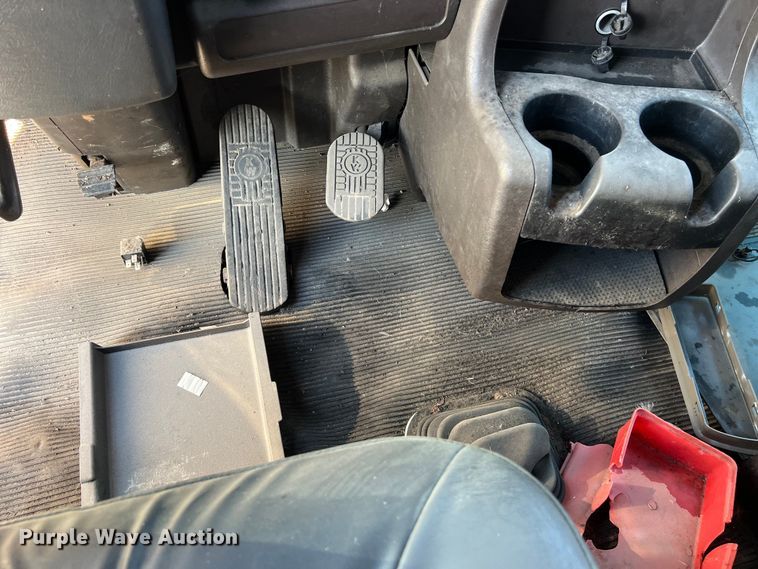 image for item EJ2914 2014 Kenworth  T800 semi truck