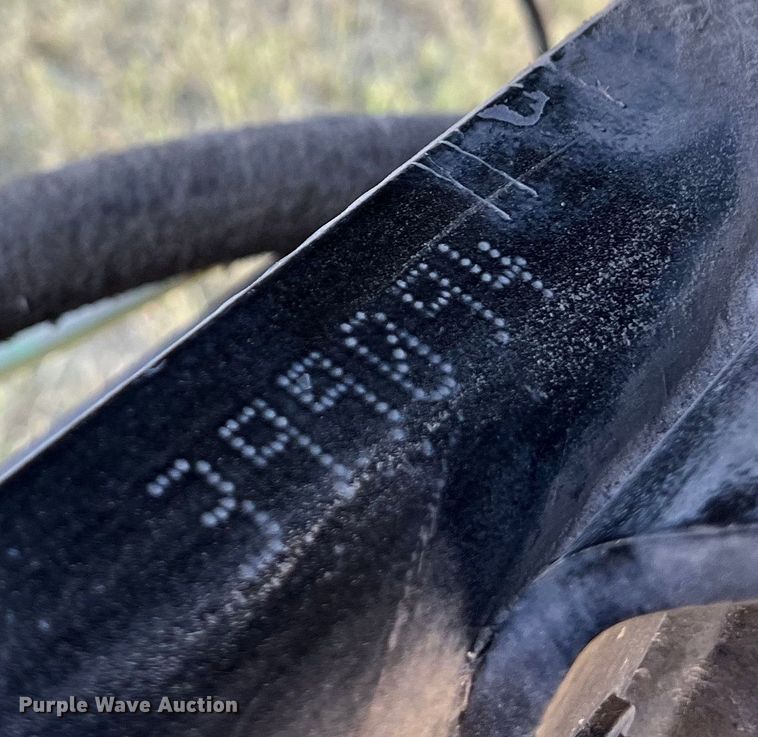 image for item EJ2914 2014 Kenworth  T800 semi truck