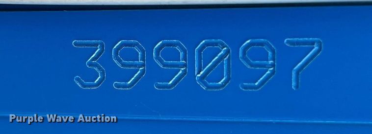 image for item EJ2915 2014 Kenworth  T800 semi truck