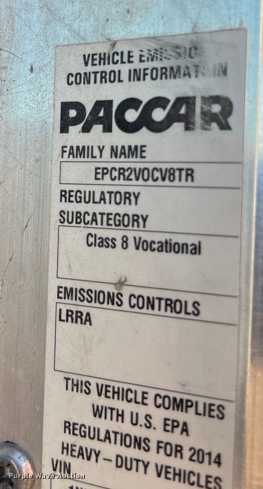 image for item EJ2915 2014 Kenworth  T800 semi truck