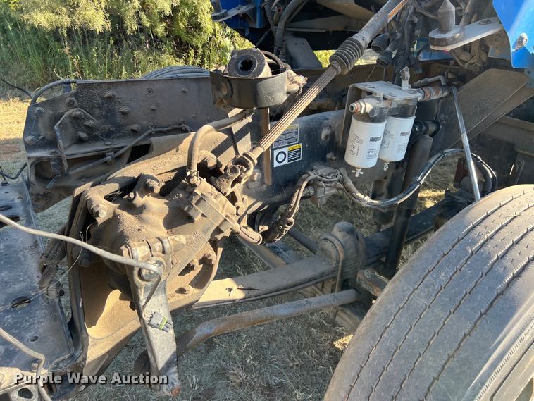 image for item EJ2916 2014 Kenworth  T800 semi truck