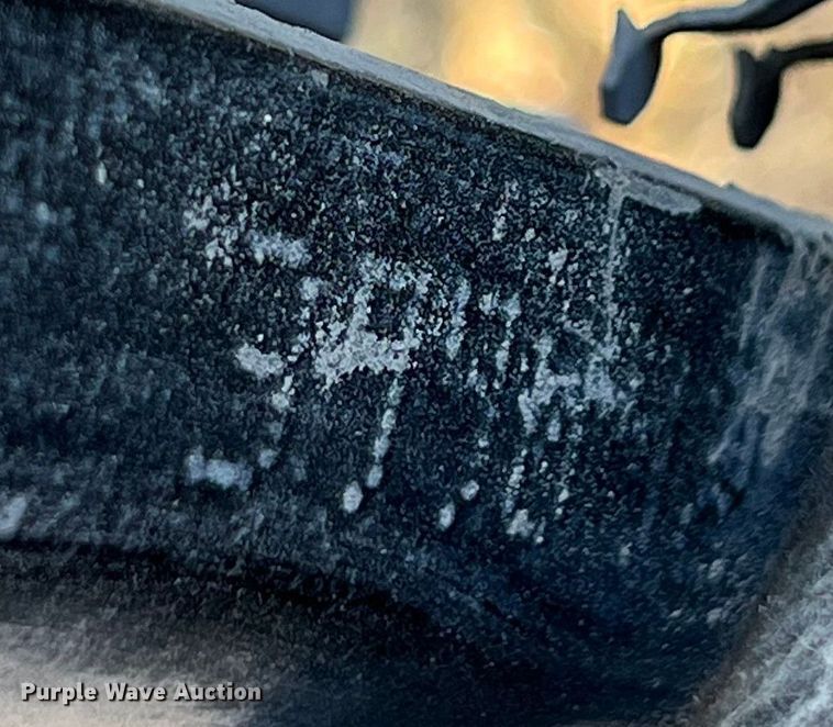 image for item EJ2916 2014 Kenworth  T800 semi truck