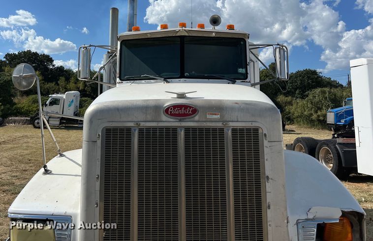 image for item EJ2930 2000 Peterbilt  377 semi truck