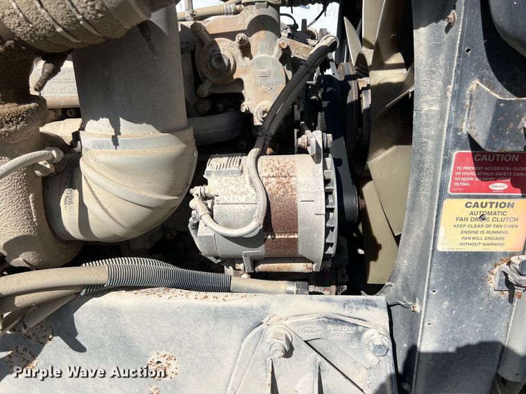 image for item EJ2930 2000 Peterbilt  377 semi truck