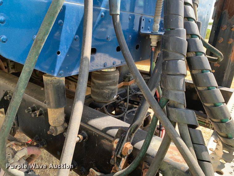 image for item EJ2931 2006 Freightliner  Columbia  semi truck