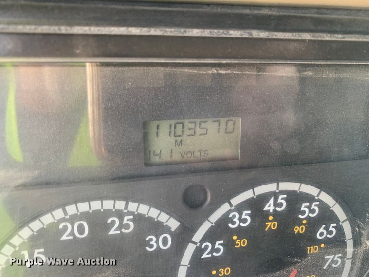 image for item EJ2931 2006 Freightliner  Columbia  semi truck