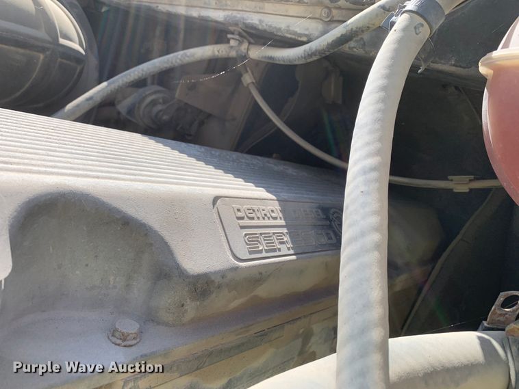 image for item EJ2931 2006 Freightliner  Columbia  semi truck