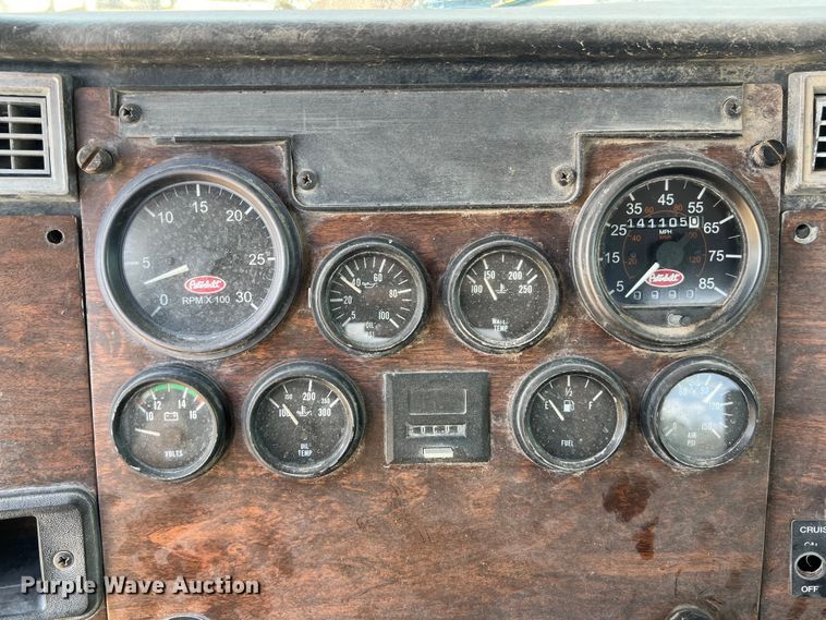 image for item EJ2932 1998 Peterbilt  377 semi truck