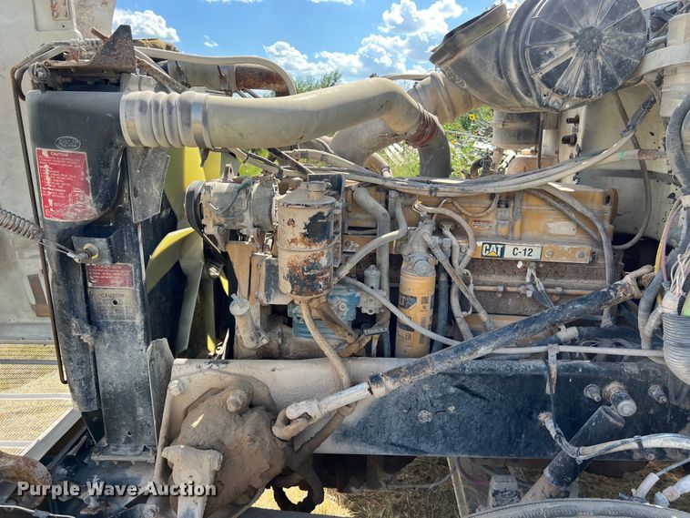 image for item EJ2932 1998 Peterbilt  377 semi truck