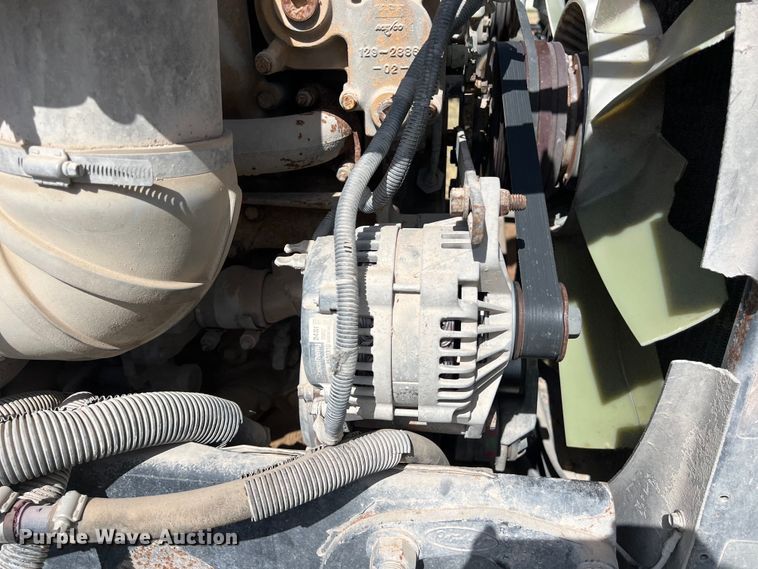 image for item EJ2932 1998 Peterbilt  377 semi truck