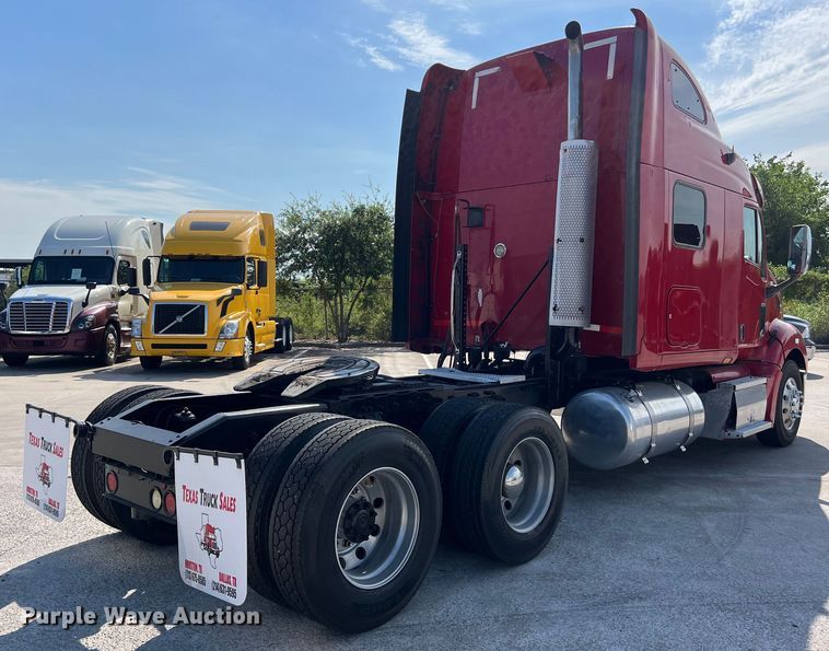 image for item EJ2935 2007 Peterbilt  387 semi truck