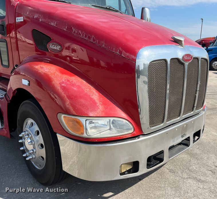 image for item EJ2935 2007 Peterbilt  387 semi truck