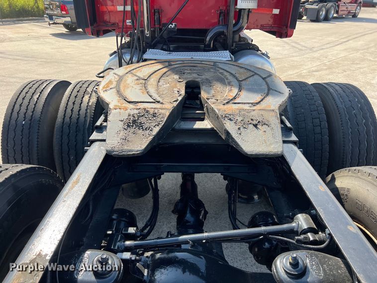 image for item EJ2935 2007 Peterbilt  387 semi truck