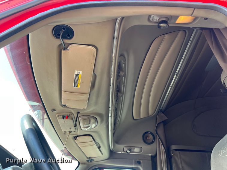 image for item EJ2935 2007 Peterbilt  387 semi truck