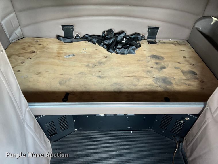 image for item EJ2935 2007 Peterbilt  387 semi truck