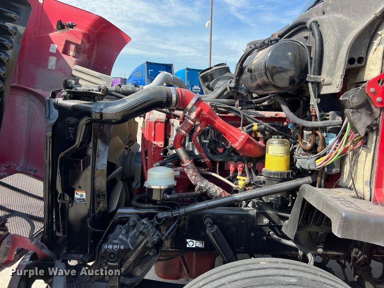 image for item EJ2935 2007 Peterbilt  387 semi truck