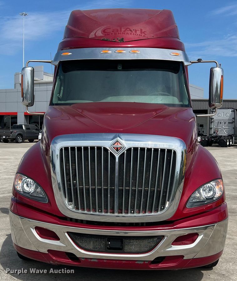 image for item EJ2937 2015 International  ProStar Plus 122 semi truck