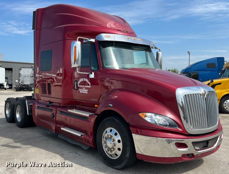 image for item EJ2937 2015 International  ProStar Plus 122 semi truck