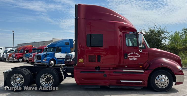 image for item EJ2937 2015 International  ProStar Plus 122 semi truck