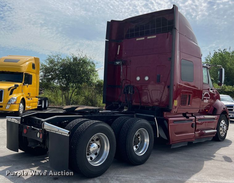 image for item EJ2937 2015 International  ProStar Plus 122 semi truck