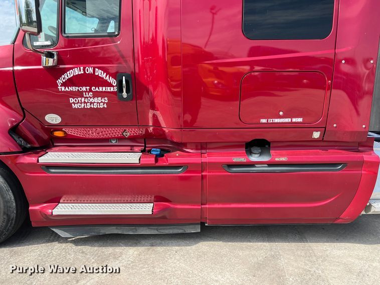 image for item EJ2937 2015 International  ProStar Plus 122 semi truck