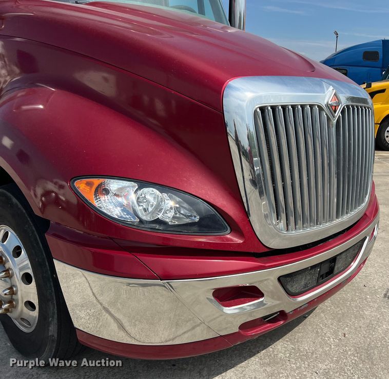 image for item EJ2937 2015 International  ProStar Plus 122 semi truck