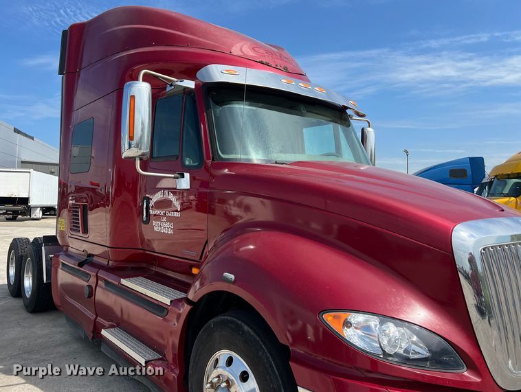 image for item EJ2937 2015 International  ProStar Plus 122 semi truck